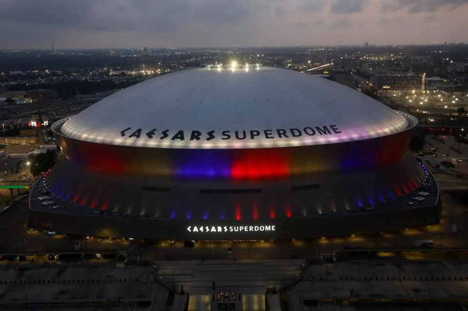 Super-Bowl-at-the-Night