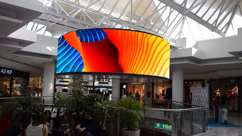 Outdoor LED Screen in Shopping Mall